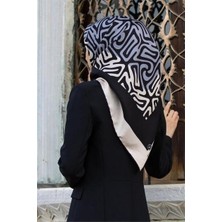 Vissona 100% Twill İpek Bordürlü Dalga Desenli Siyah - Gri Renkli 90x90 Dikim Şekli : El Dikişi Eşarp
