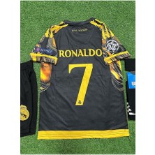 Legent Lady R̴e̴a̴l̴ ̴m̴a̴d̴r̴i̴d̴ 2026 Cristiano Ronaldo Özel Konsept Çocuk Forması 4 Lü Set (Black/gold)