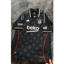 Legent Lady Beşiktâş' 2026 Tammy Abraham Yeni Sezon Alternatif Yakalı Yetişkin Forması