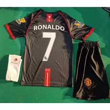 Legent Lady Manchester United 2008 Ronaldo Siyah Çocuk Forma 3 Lü Set. Forma+Şort+Çorap