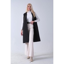 Feminist Siyah Zincir Detaylı Fleto Cepli Kapitone Yelek 31070195.01