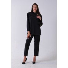 Feminist Siyah Bileği Lastikli Tunik Üzeri Detaylı Pantolonlu Takım 4577260.01