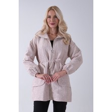 Feminist Taş Üzeri Taş Detaylı Yandan Cepli Trenç 940140177.50