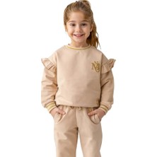 Zeyland Kolları Fırfır Detaylı Sweatshirt – Bej | Kız Çocuklara Özel Zarif ve Rahat Model