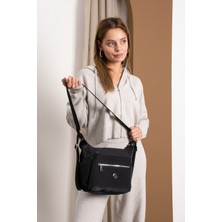 Sanmorris Kadın 4 Bölmeli Suni Yumuşak Deri Omuz ve Sırt Çantası 1436