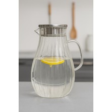 İliva Metal Kapaklı Çizgili Cam Sürahi 1800 ml – Isıya ve Ateşe Dayanıklı Şeffaf Inox Cam Bitki Çay Demleme