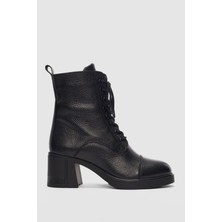 Selin Shoes Arlea Hakiki Deri Bağcıklı ve Yandan Fermuarlı Kadın Bot- Siyah