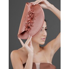 Magic Tiara Çiçek ve Boncuk Detaylı Zarif Kadın Davet Kepi – Özel Gün, Nikah ve Nişan Şapkası