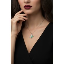 Parmas Design Zümrüt Yeşili Kelebek  925 Ayar Gümüş Kadın Kolye