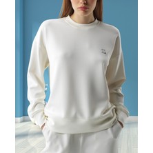 Minervaxint Kadın Bisiklet Yaka Dokulu Logo Detaylı Modal Kumaş Oversize Sweatshırt