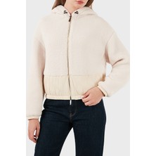 Emporio Armani Yumuşak Dokulu Regular Fit Kapüşonlu Mont Bayan Mont EW001371 AF16465 U1144