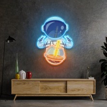 Honey Concept Kahve Içen Astronot Neon LED