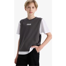 DeFacto Erkek Çocuk Oversize Geniş Kalıp Bisiklet Yaka Baskılı Kısa Kollu Tişört F9219A825AU
