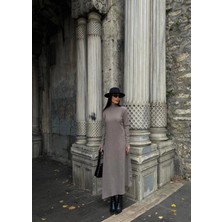 Khi-Zai Boğazlı Kalın Bürümcük Uzun Elbise Vizon