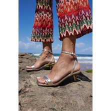 Angelina Jones Flexi Kadın Dore Duz Tek Bant Topuklu Sandalet