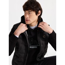 Discovery Expedition D5WM-YLK3307 Siyah Relaxed Kapitone Erkek Yelek