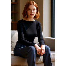 FRM Kadın Moda Şık Regular Kayık Yaka Düşük Kol Slim Kalıp Örme Fitted Vücuda Oturan Fitilli Esnek Bluz