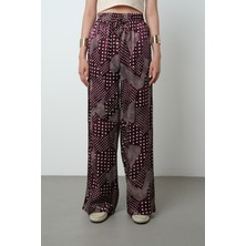 Orfeonegro Kadın Bordo Renk Puantiye Desenli Bol Paça Beli Lastikli Pantolon