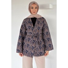 Julude Kuşaklı Etnik Desen Kapitoneli Tesettür Ceket P-00018948