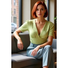 FRM Polyester Örme Bluz Crop V Yaka Balon Kol Fitted Kalıp Özel Tasarım Rahat ve Şık