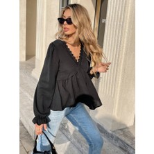 Arben Boutique Kadın Uzun Kollu V Dantel Yaka Aerobin Bluz