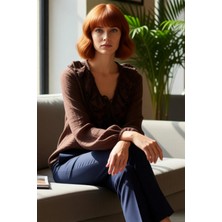 FRM Kadın V Yaka Fırfırlı Bağcıklı Uzun Kollu Bluz Kaliteli Şık Rahat Modern Zarif Günlük