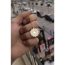 Özgür Takı 925 Ayar Gümüş 24 Ayar Altın Kaplama Isimli Papatya Kolye