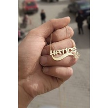 Özgür Takı 925 Ayar Gümüş 24 Ayar Altın Kaplama Isimli Kar Tanesi Figürlü Kolye