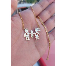 Özgür Takı 925 Ayar Gümüş 24 Ayar Altın Kaplama 3 Çocuk Figürlü Aile Kolye