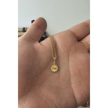 Özgür Takı 925 Ayar Gümüş 24 Ayar Altın Kaplama Isimli Güneş Figürlü Minimal Kolye