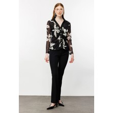 Eskişehir Mağazacılık 31434Z Onteks Gömlek Yakalı Büzgülü Kendinden Yaprak Desenli Tül