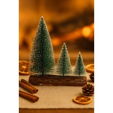 Home Dekor Hediye Hoşgeldin Yeni Yıl 3’lü Mini Kar Efektli Ahşap Kütük Üstünde Mini Noel Çam Ağacı Seti 16 – 11– 10 cm