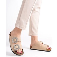 Kadın EFW Ilyada Taşlı Çift Toka Krem Terlik Hafif Yapısı ile Gün Boyu Rahatlık Sağlar