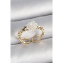 Claris Pirinç Gold Renk Beyaz Gül Model Ayarlanabilir Kadın Yüzük