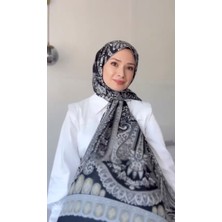 Carell Şüheda'nın Tercihi Bohemian Siyah Comfy Ipek Şal