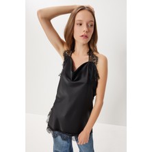 Happiness İstanbul Halter Yaka Saten Yüzeyli Dantel Bluz LXA0004 Siyah