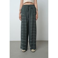 Orfeonegro Kadın Yatay Şerit Taş Işlemeli Düz Renk Beli Lastikli Bol Paça Pantolon