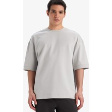 DeFacto Loose Fit Nefes Alabilen Kumaş Tişört B4844AX25AU