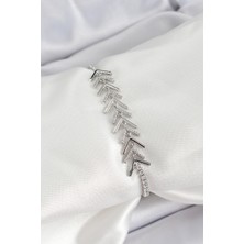 Claris Pirinç Gümüş Renk Zirkon Taşlı Balık Sırtı Kadın Bileklik