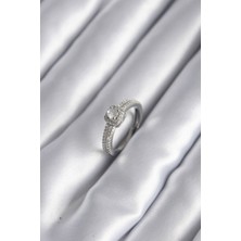 Claris Pirinç Gümüş Renk Zirkon Taşlı Kadın Yüzük