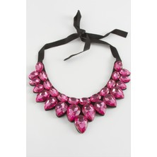 Gümüş Takıcım Damla Taşlı Yaka Kolye