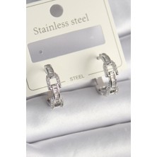 MCM Group Pirinç Gümüş Renk Zirkon Taşlı Zincir Model Kadın Küpe - Lisinya