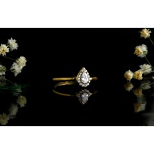 Silvesra Gözyaşı Yüzük