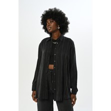 Orfeonegro Kadın Siyah Çizgi Desenli Oversize Kesim Gömlek