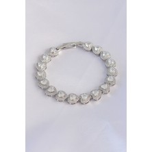 Claris Vip Seri Pirinç Zirkon Taşlı Gümüş Renk Kalp Model Bileklik