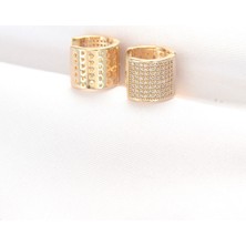 Claris Pirinç Gold Renk Taşlı Minimal Küpe