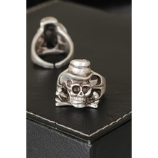 Claris Kuru Kafa Tasarımlı Eskitme Gümüş Renkli Ayarlamalı Model Erkek Yüzük