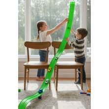 Flex Track Yarış Pisti Vantuzlu 4.5 Metre 1:64 Ölçek Tüm Arabalara Uyumlu Yeşil