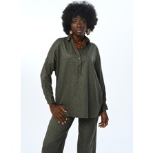 Orfeonegro Kadın Düz Renk Yakası Detaylı Oversize Kesim Gömlek