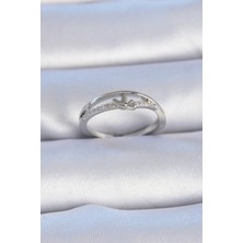 Claris Pirinç Gümüş Renk Zirkon Taşlı Kalp Model Kadın Yüzük